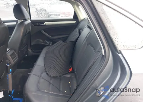 2012 Volkswagen Passat 2.5L Se z USA, uszkodzony, nr VIN 1VWBP7A39CC019622